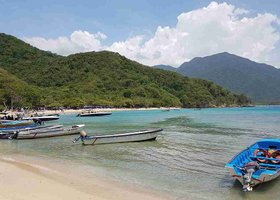 Day 10: Santa Marta / National Park Tayrona (time drive 1h30, trekking around 1h)
