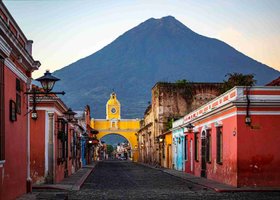Day 12: Antigua / Pacaya Volcano / Antigua : City Tour