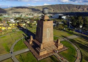 Day 2: Quito / Equinoctial Line / Otavalo