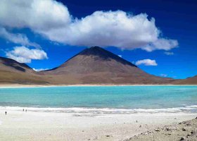 Giorno 14: Ojo de Perdiz / Laguna di Colorada / Laguna Verde / Uyuni