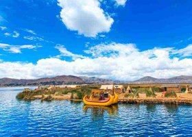 Jour 4: Puno / Lac Titicaca - Uros / Puno (25 min de navigation)