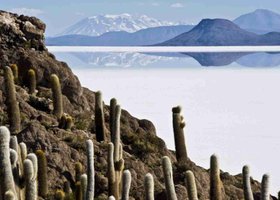 Day 12: UYUNI Q LA PAZ – Flight not included